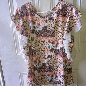 New with Tags floral and cheetah print shirt size 1X